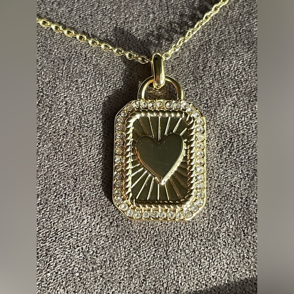 Necklace,Gold Heart Pendant Necklace, - Picture 2 of 8